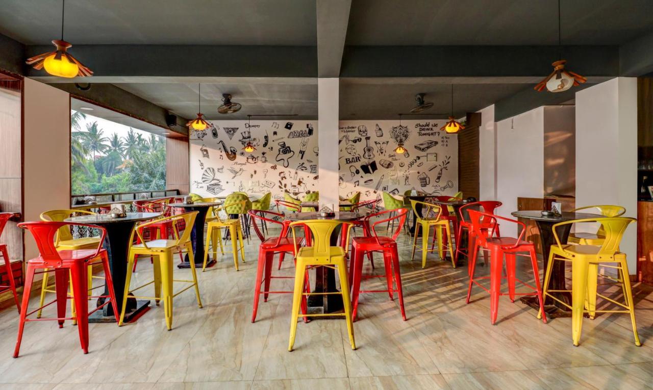 Treebo Three Street Inn Bangalore Exteriör bild